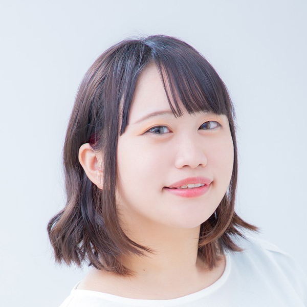 山宮 日奈実
